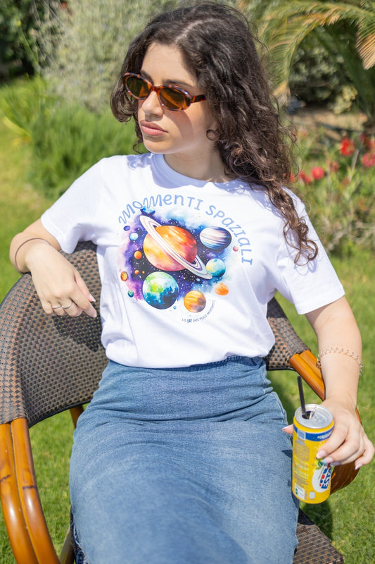 T-shirt “Momenti Spaziali” – Bianca